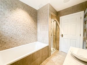 Photo 32- click for photo gallery